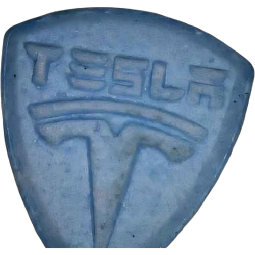 Tesla таблета
