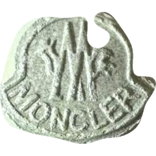 Tabletka Moncler, Rumen