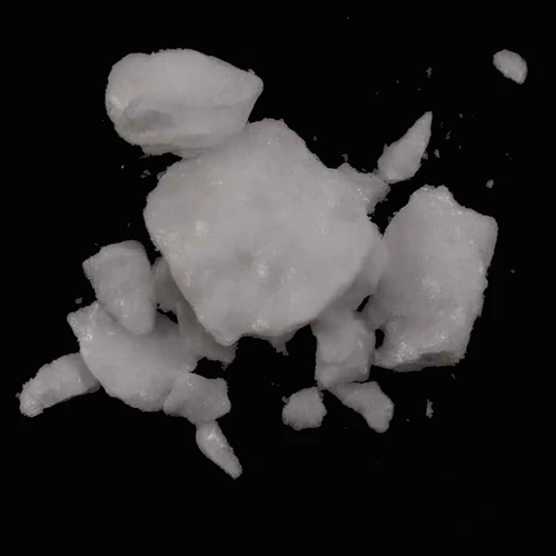 Cocaine (81%); Norcocaine (2%); Procaine (0.3%); Caffeine (0.4%)-Pille