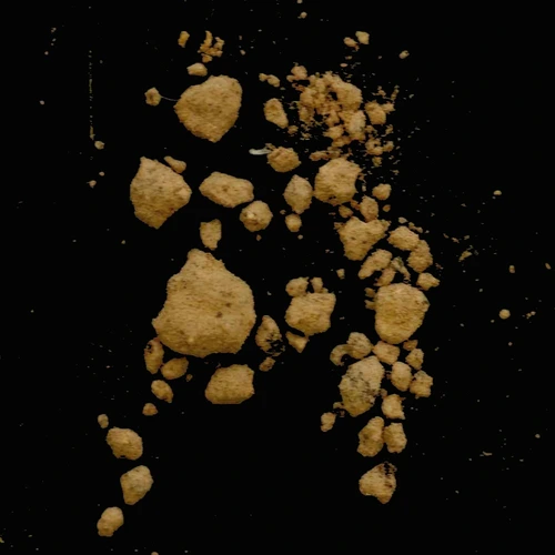 Таблетка Heroin (24%); Paracetamol (23%); Noscapine (20%); Caffeine (19%); Acetylcodeine (1%); Papaverine (1%)