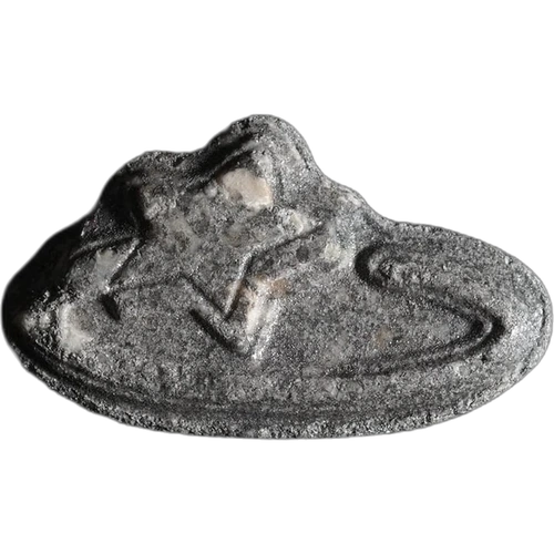 Tabletė Pop Smoke — MDMA; MDEA {'value': 0.6, 'unit': 'mg', 'isTraceAmount': False} — Bern, Šveicarija