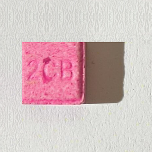 2C-B (15mg); 2C-B (6%); Synthesis impurity — Slovenija