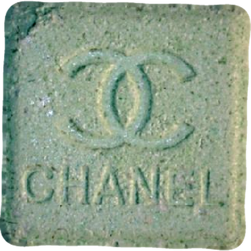 Chanel-pilla — 2