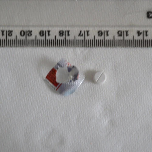R Lam pill — Tramadol — Arun (BN17), England