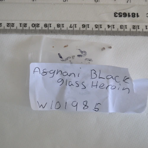 Таблетка Afghani Black Glass Heroin — 6-Acetylcodeine; Heroin; 6-MAM; Noscapine; Papaverine — Redcar and Cleveland (TS12), England