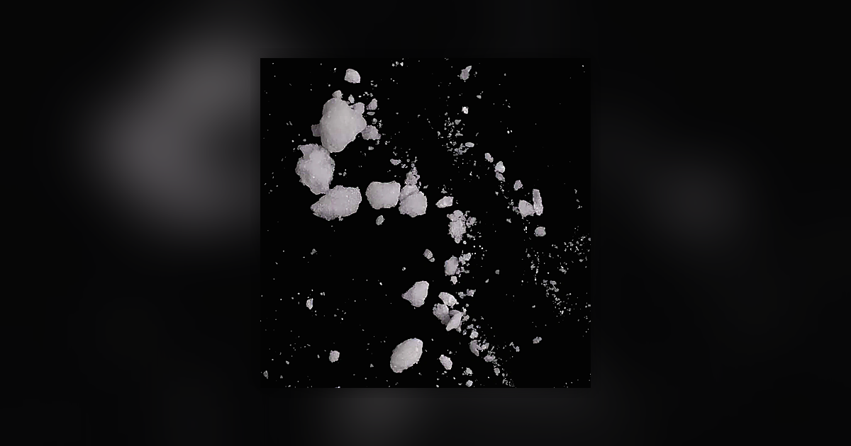 Cocaine (64%); Norcocaine (2%); Procaine (6%)