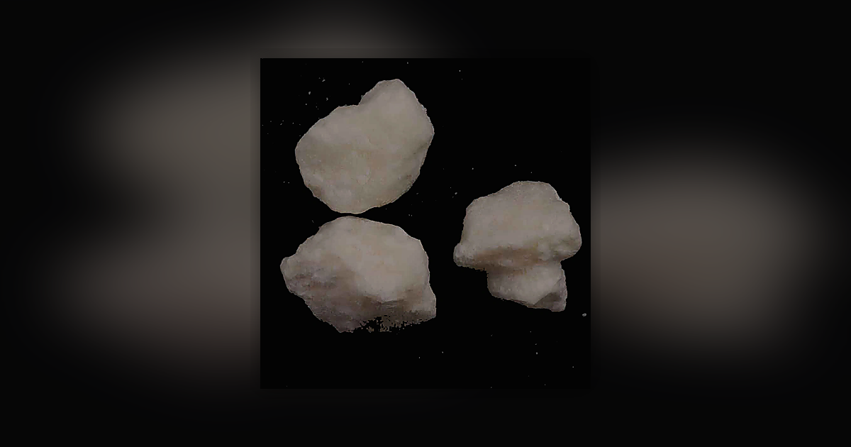Amphetamine (2%); Caffeine (47%); Benzoylecgonine (1%); Tetramisole (0.1%)