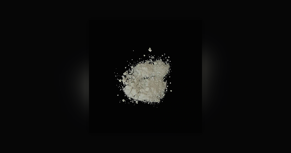 Cocaine (76%); Tetramisole (5%); Norcocaine (1%)