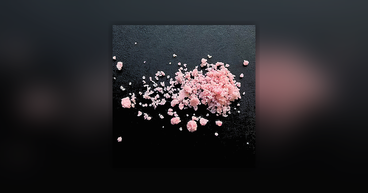 2-MMC (25%); MDMA (22%); Ketamine (18%); Caffeine (7%); Unknown