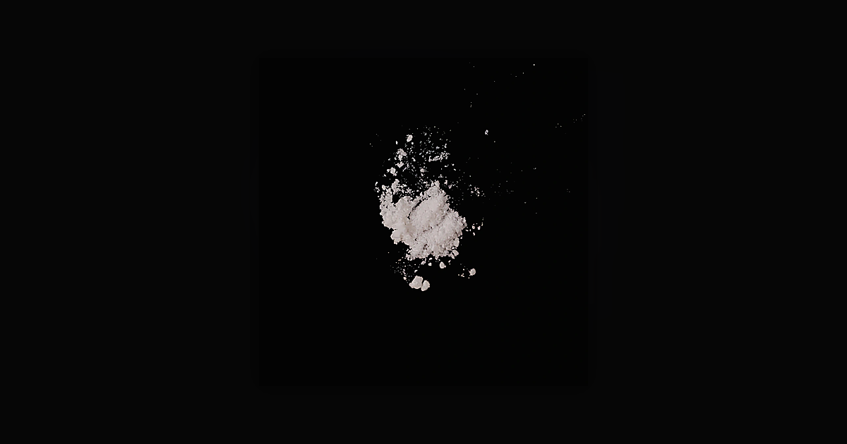 Cocaine (82%); Procaine (4%); Norcocaine (2%)
