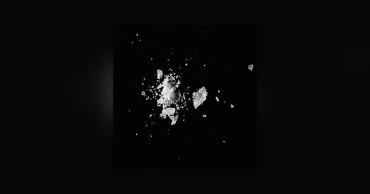3-CMC (96%); 2-MMC (1%); Methamphetamine (3%)
