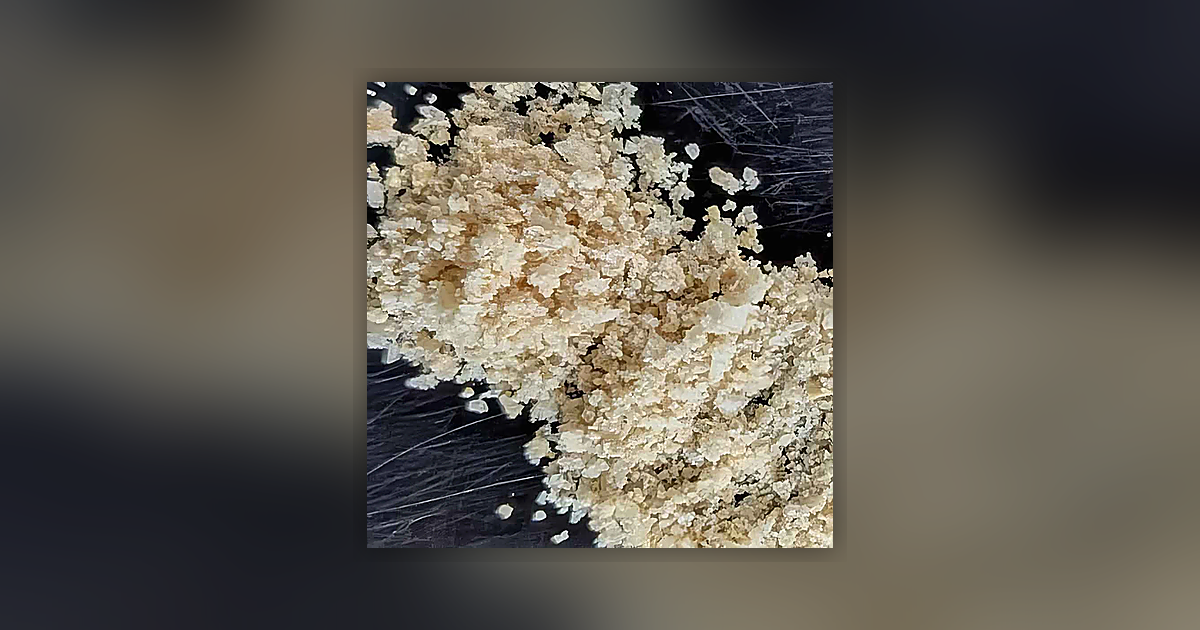 4-MMC (59%); Procaine (35%); Unknown