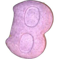 Purple Wie Vorderseite ecstasy pill (XTC) — MDMA 143mg — Vienna, Austria