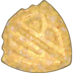 Yellow Warner Bros ecstasy pill (XTC) — MDMA 138mg — Vienna, Austria