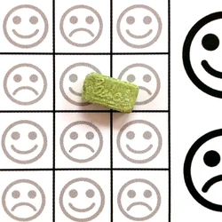 Green Gucci ecstasy pill (XTC) — No psychoactive substance detected — New Zealand