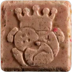 Brown Dog_crown ecstasy pill (XTC) — MDMA 252mg — Zürich, Switzerland