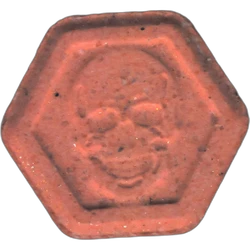 Pink Philipp Plein ecstasy pill (XTC) — MDMA 123mg — Tarragona, Spain