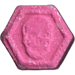 Pink Philipp Plein ecstasy pill (XTC) — MDMA 44mg; Caffeine 122mg — Madrid, Spain