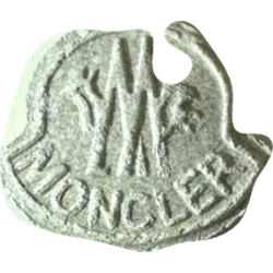 Tableta Moncler, Rumen