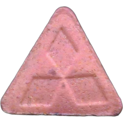 Pink Mitsubishi ecstasy pill (XTC) — MDMA 132mg — Madrid, Spain
