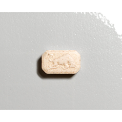 White Red Bull ecstasy pill (XTC) — MDMA 149mg — Marseille, France