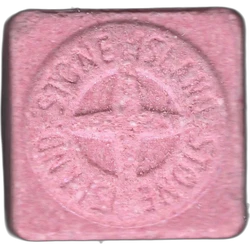 Pink Stone Island ecstasy pill (XTC) — MDMA 140mg — Madrid, Spain