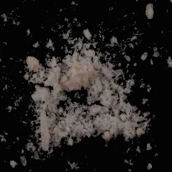 Tableta Ketamine (66%); 4-MMC (32%)