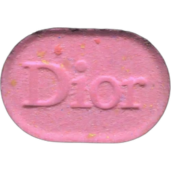 Dior-pilla