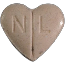 Tableta MDMA; Caffeine — 2