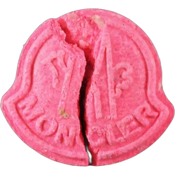 Pink Super Mario ecstasy pill (XTC) — MDMA — Zürich, Switzerland