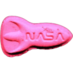 Pink NASA pill — Caffeine 3mg; 2C-B 9mg; Synthesis impurity — Barcelona, Spain