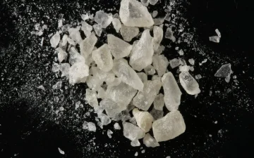 What does MDMA look like?